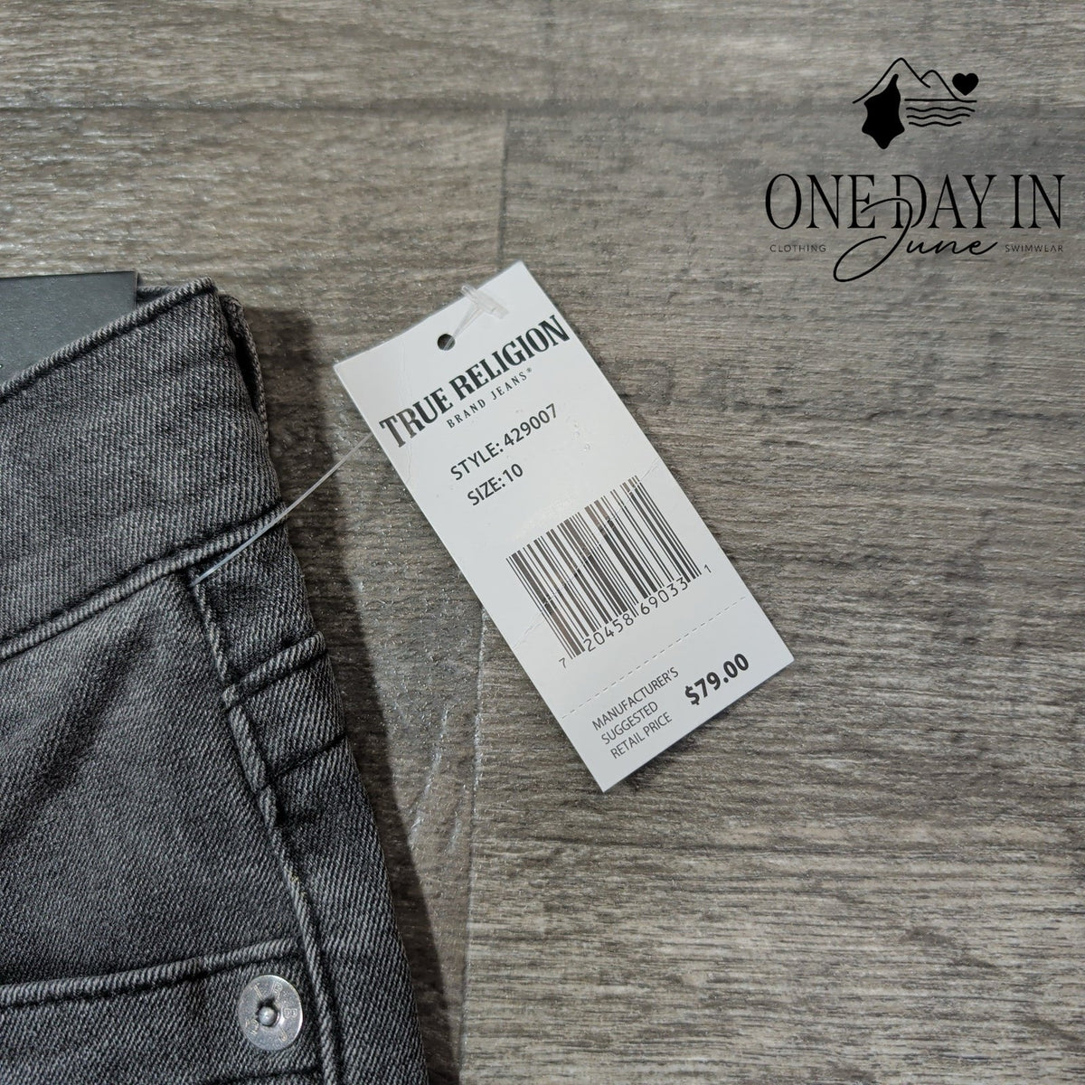 True Religion Ricky Relaxed Straight Jeans Gray Wash NWT Women's Size 10