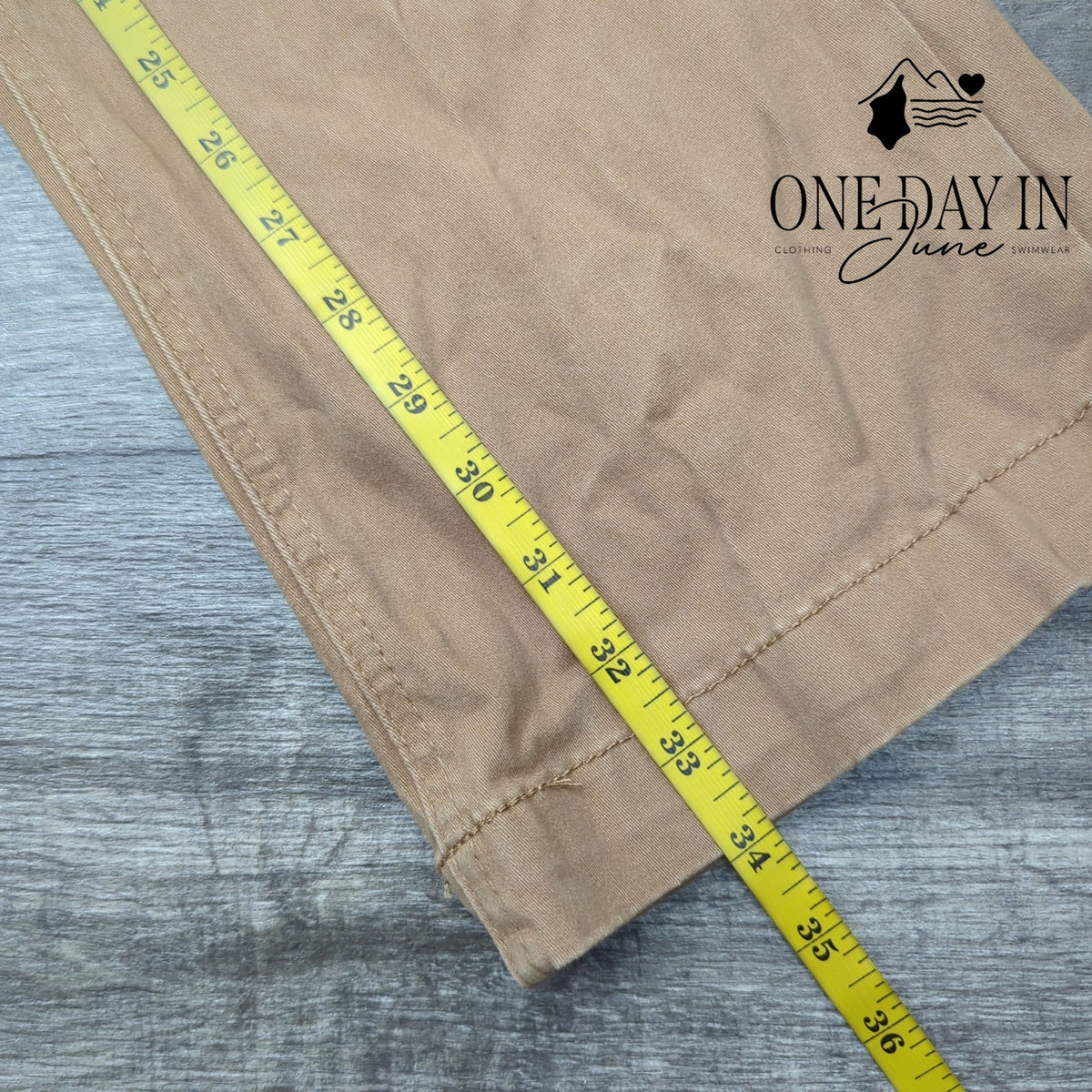 One5One Trouser Style Jeans Tan Khaki Straight Leg NWT Size 12