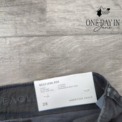 American Eagle Outfitters Classic At The Knee Shorts Size 28 (6)