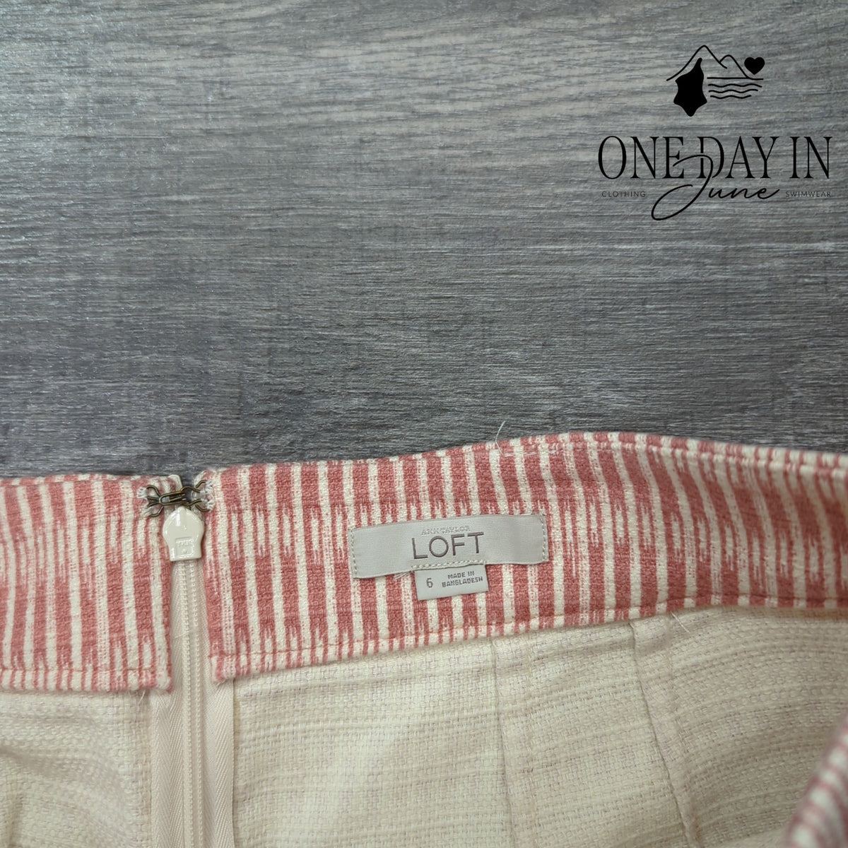 Loft Pencil Skirt Coral Pink White Striped Textured Lined Size 6
