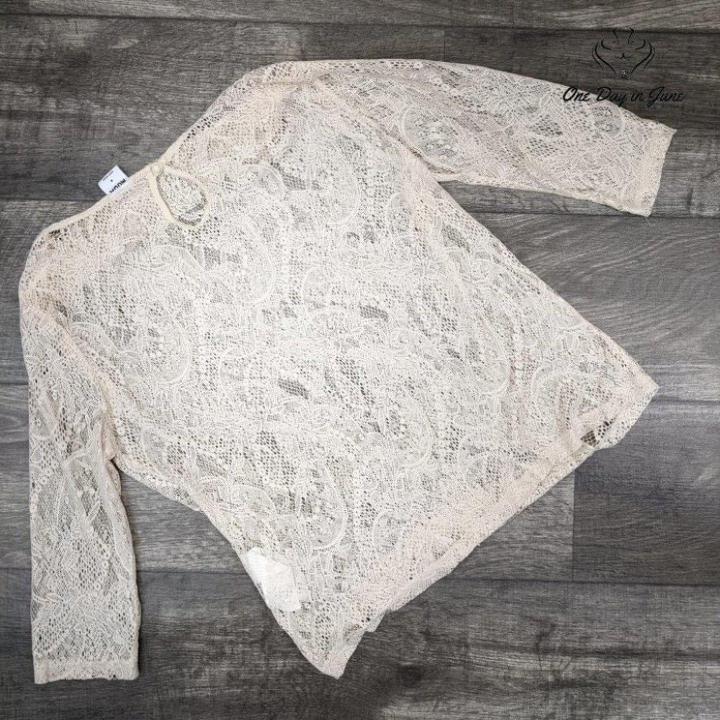 Vero Moda Swag Front Lace Top Size M