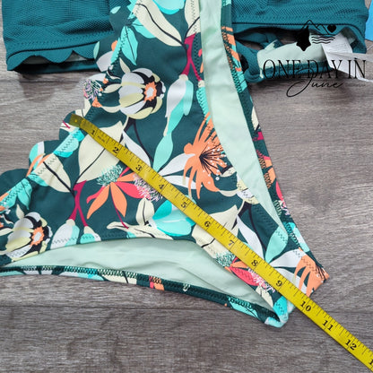 Cupshe Scallop Edge Tie Back Bikini Swimsuit Size M