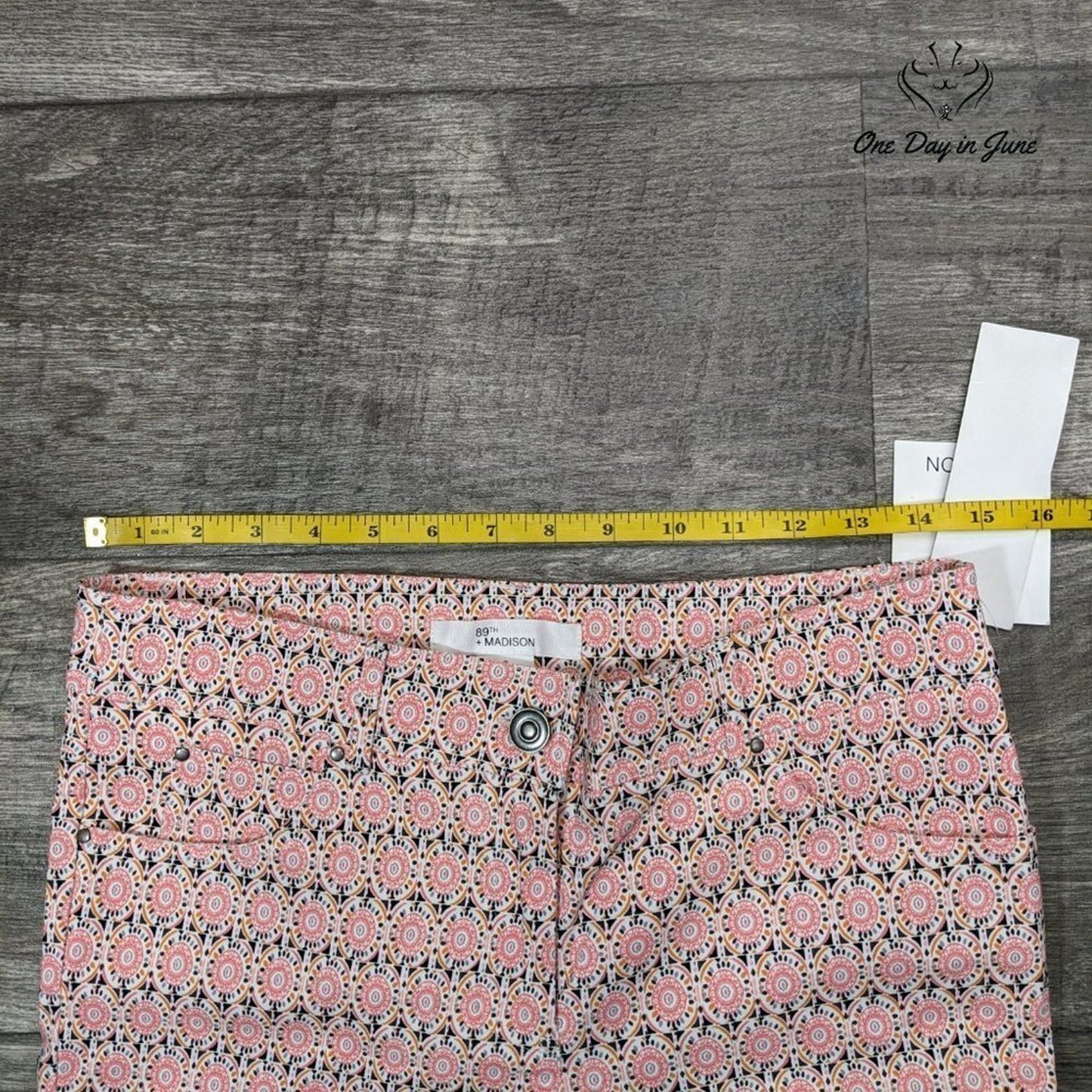 89th & Madison Comfort Waist Moroccan Tile Capri Pants Size 8