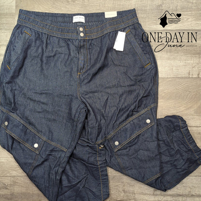 Lane Bryant Mid Rise Short Crop Jeans Size 18 Short