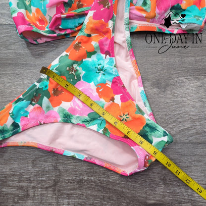 Cupshe Floral Knot Front Bikini Swimsuit Size S