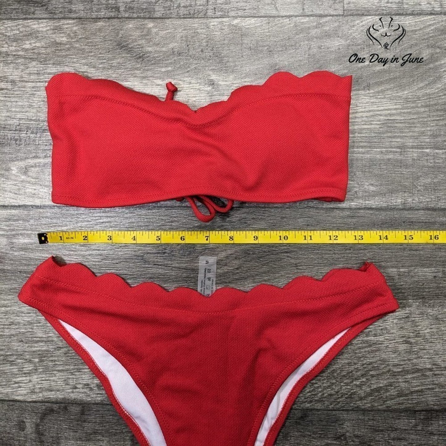 Shekini Bandeau Scallop Edge Bikini Swimsuit Size M