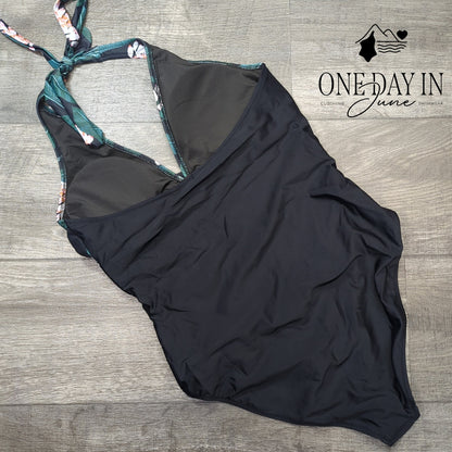 Suuksess Halter Cross Front One Piece Swimsuit Size XL