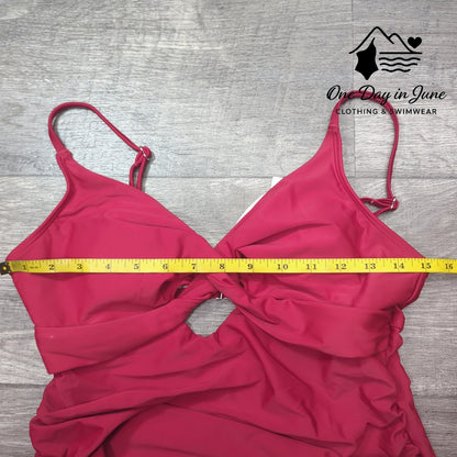 Cupshe Cross Front Keyhole One Piece Swimsuit Size L