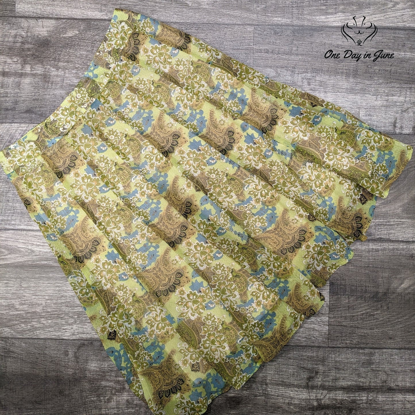 Christopher & Banks Sheer Lined Skirt Size 4