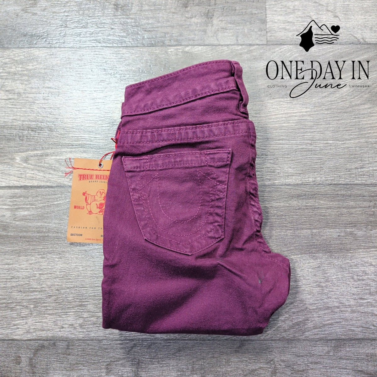 True Religion Tara Mid Rise Super Skinny Jeans Burgundy Purple NWT Size 00 (23)