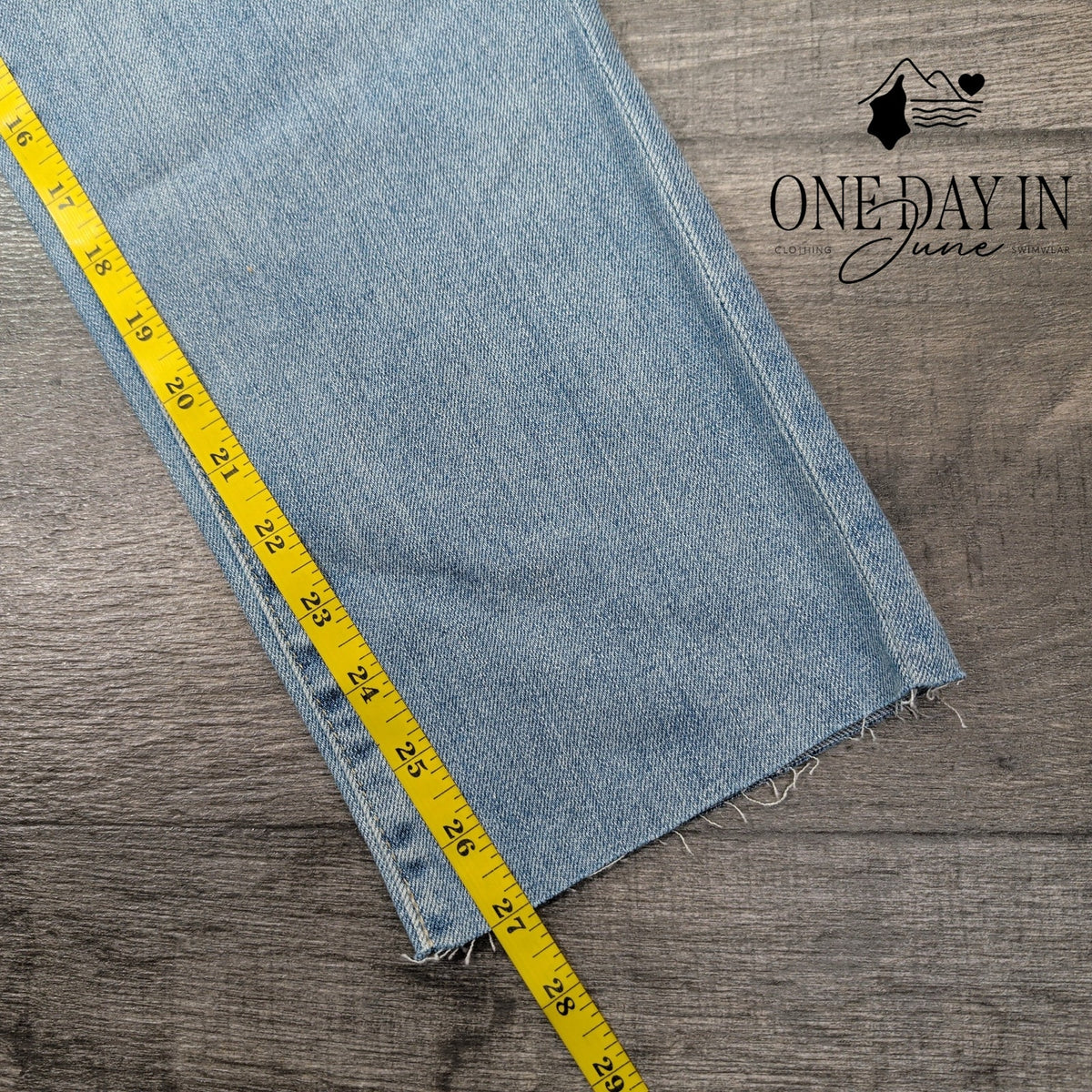 AG Adriano Goldschmied Isabelle High Rise Straight Crop Jeans NWT Size 4 (27)