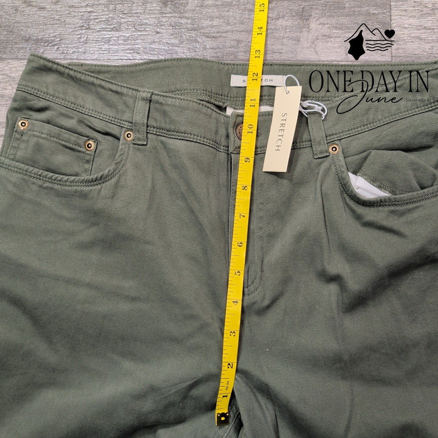 Jones New York Bootcut Jeans Green Stretch Mid Rise Wide Leg NWT Size 10