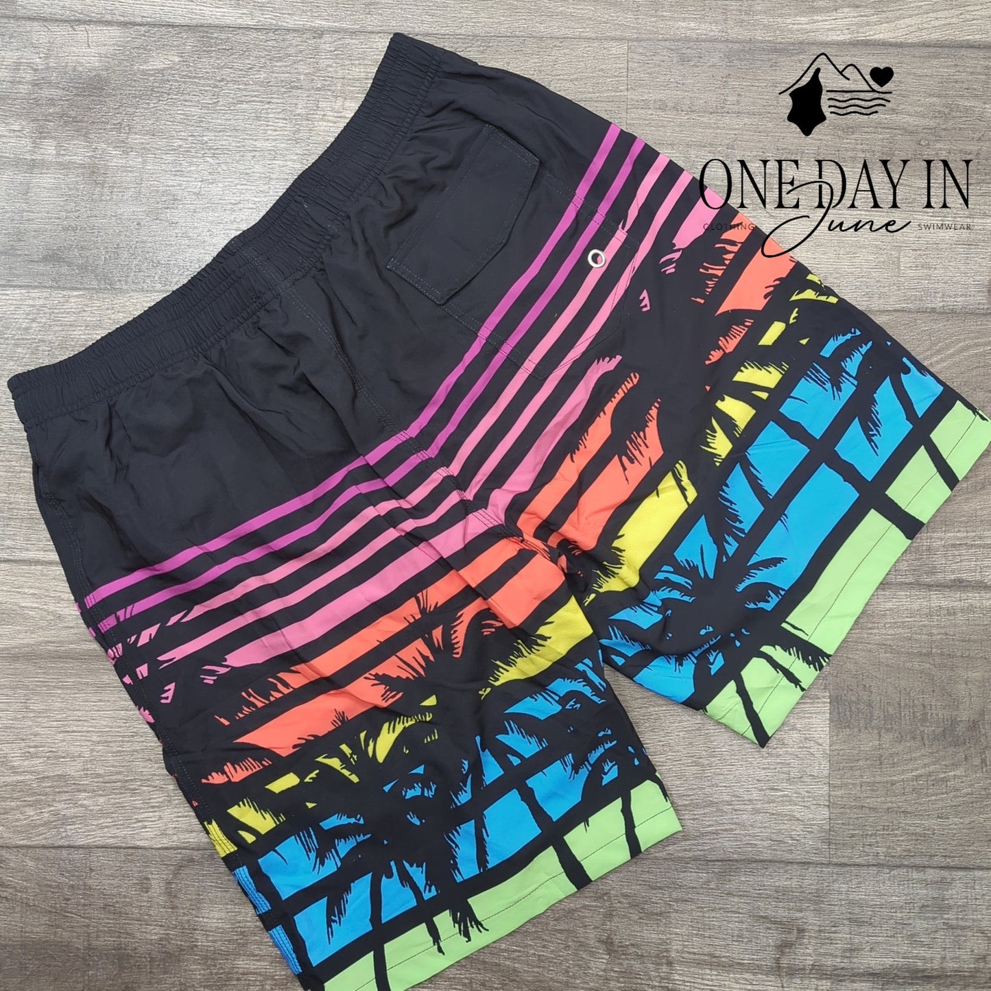 Adisputent Tropical Boardshorts Size L