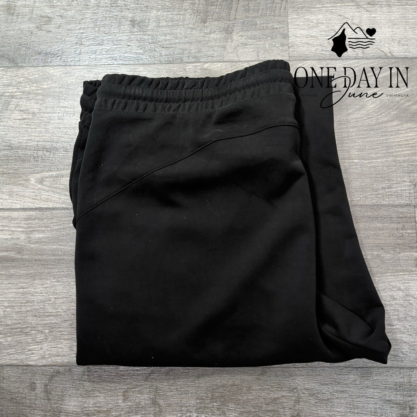 Maurices Wide Leg Drawstring Pants Size 2X