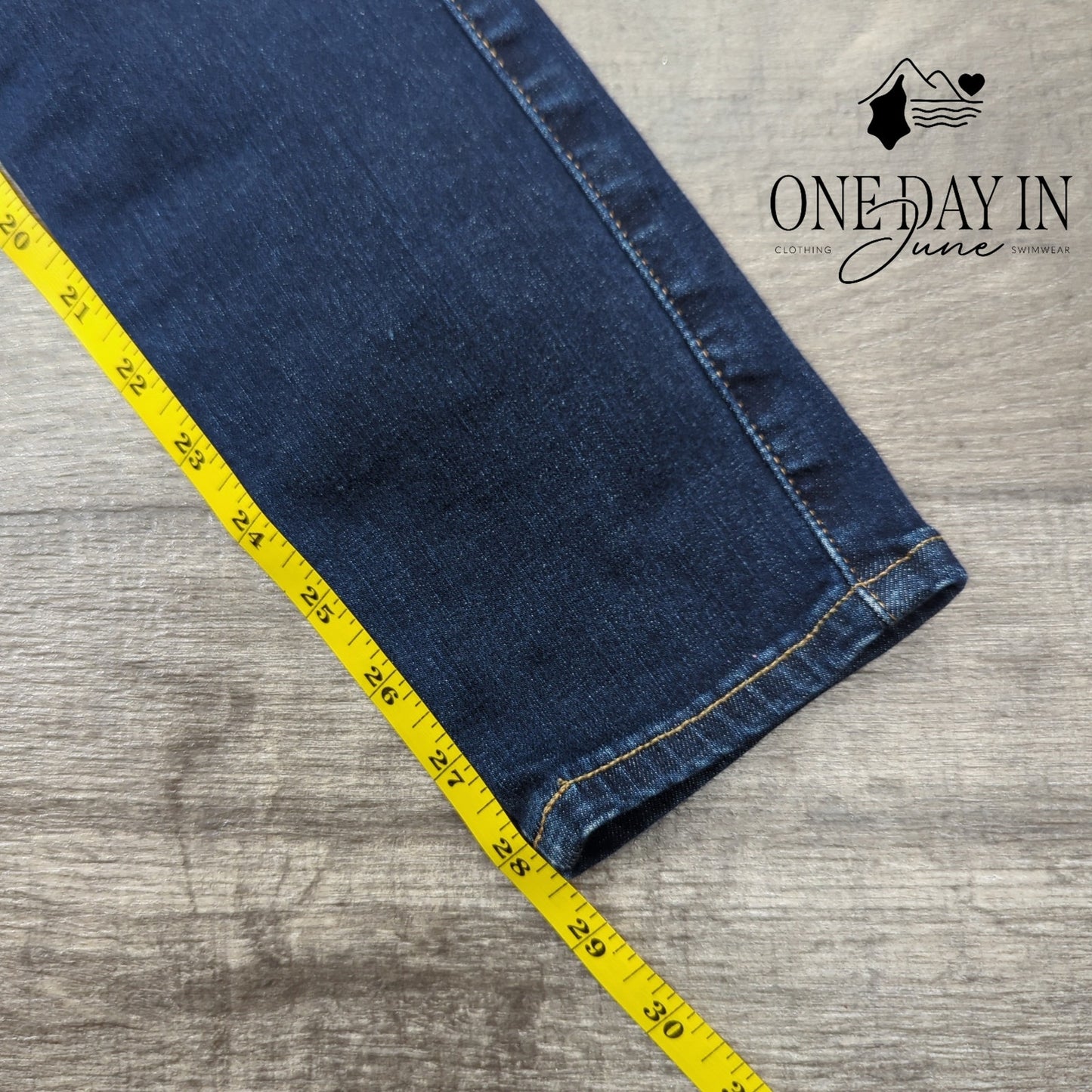 Lucky Brand Skinny Jeans Size 0 (24)