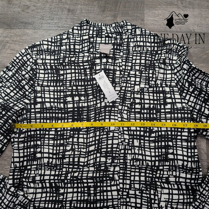 Chico's Polished Knit Crosshatch Print Long Sleeve Tunic Top NWT Size (L)