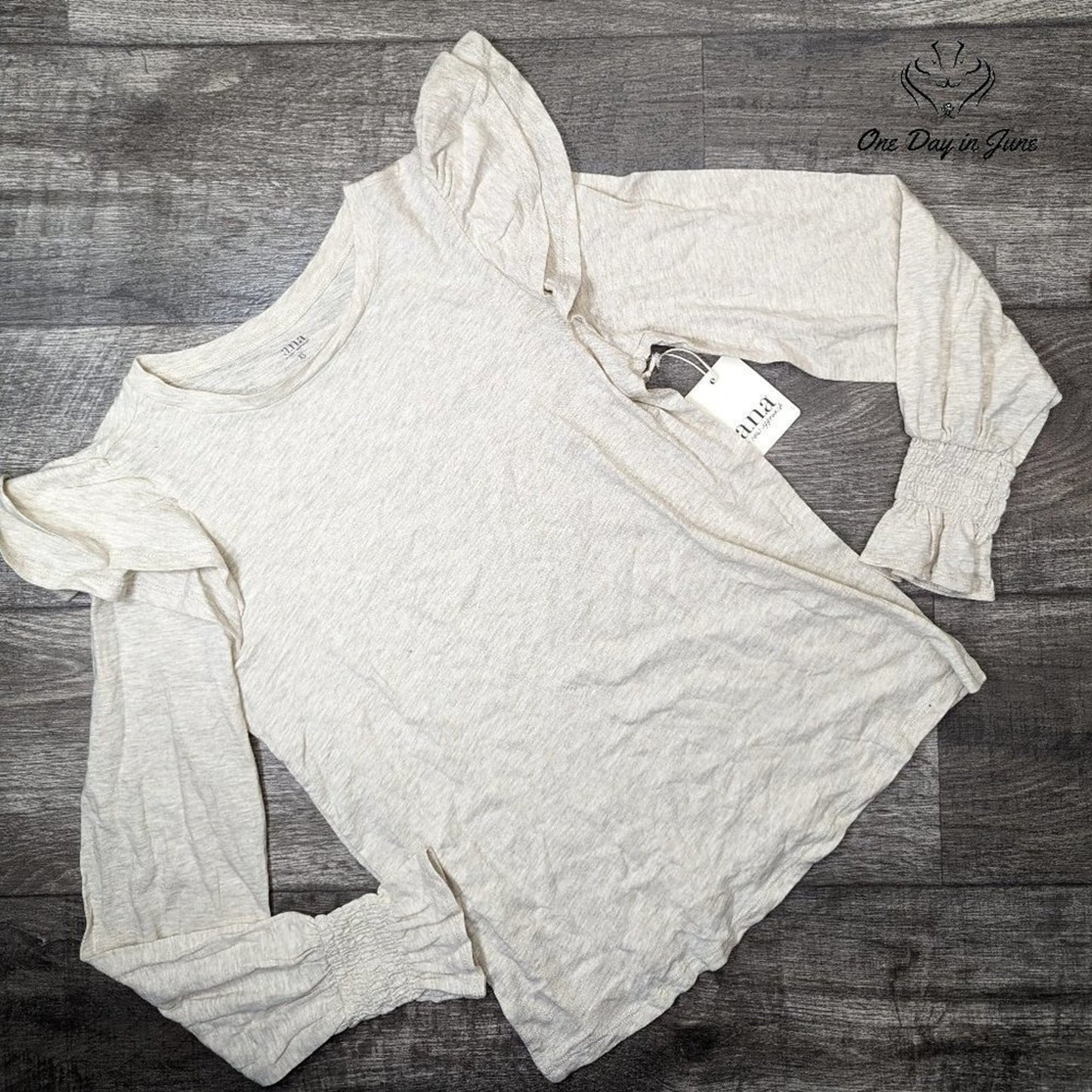 A.n.a Ruffle Shoulder Top Size XS