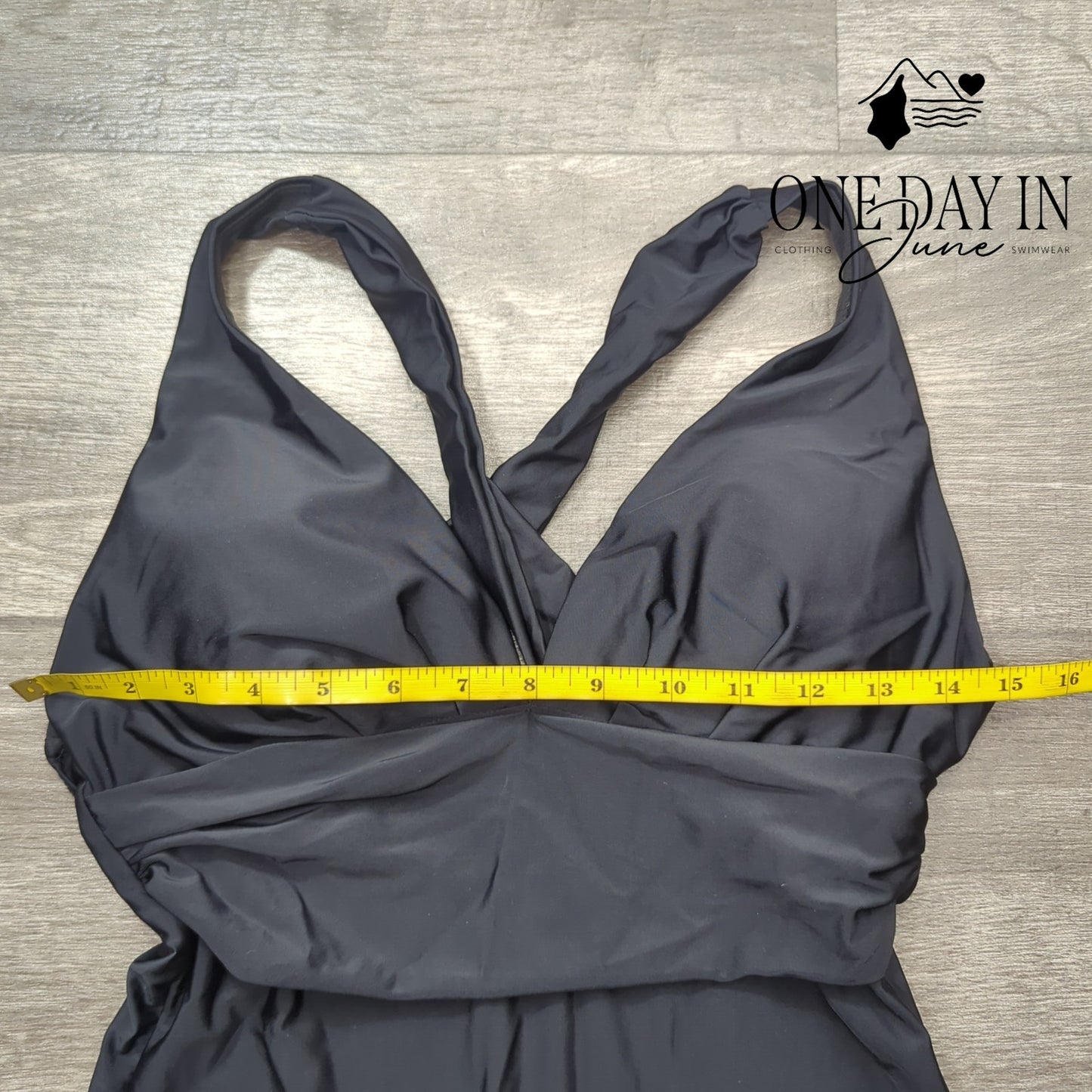 CharmLeaks V Front Tummy Control One Piece Swimsuit Size M