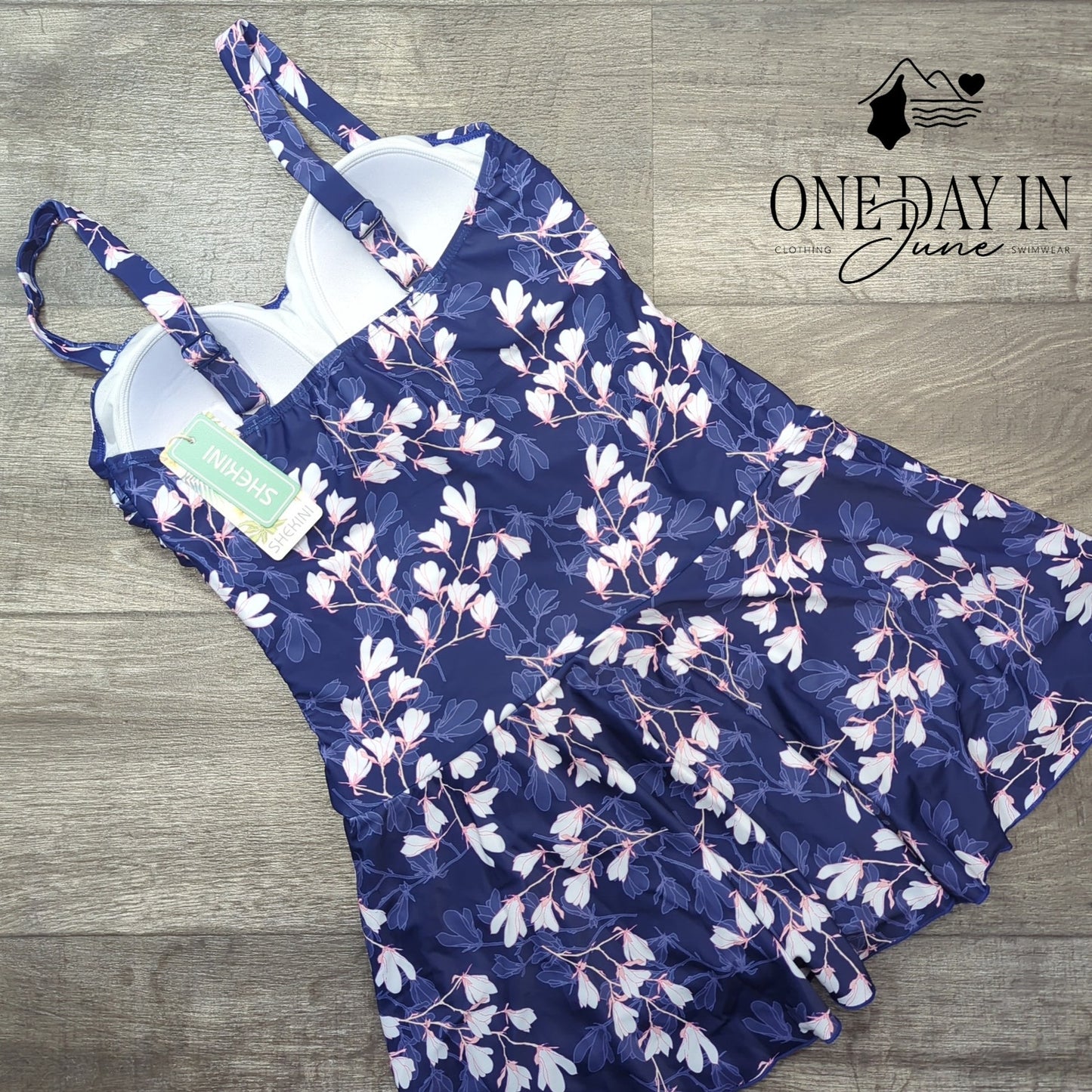 Shekini Twist Front Boyshort Swimdress One Piece Swimsuit Size L