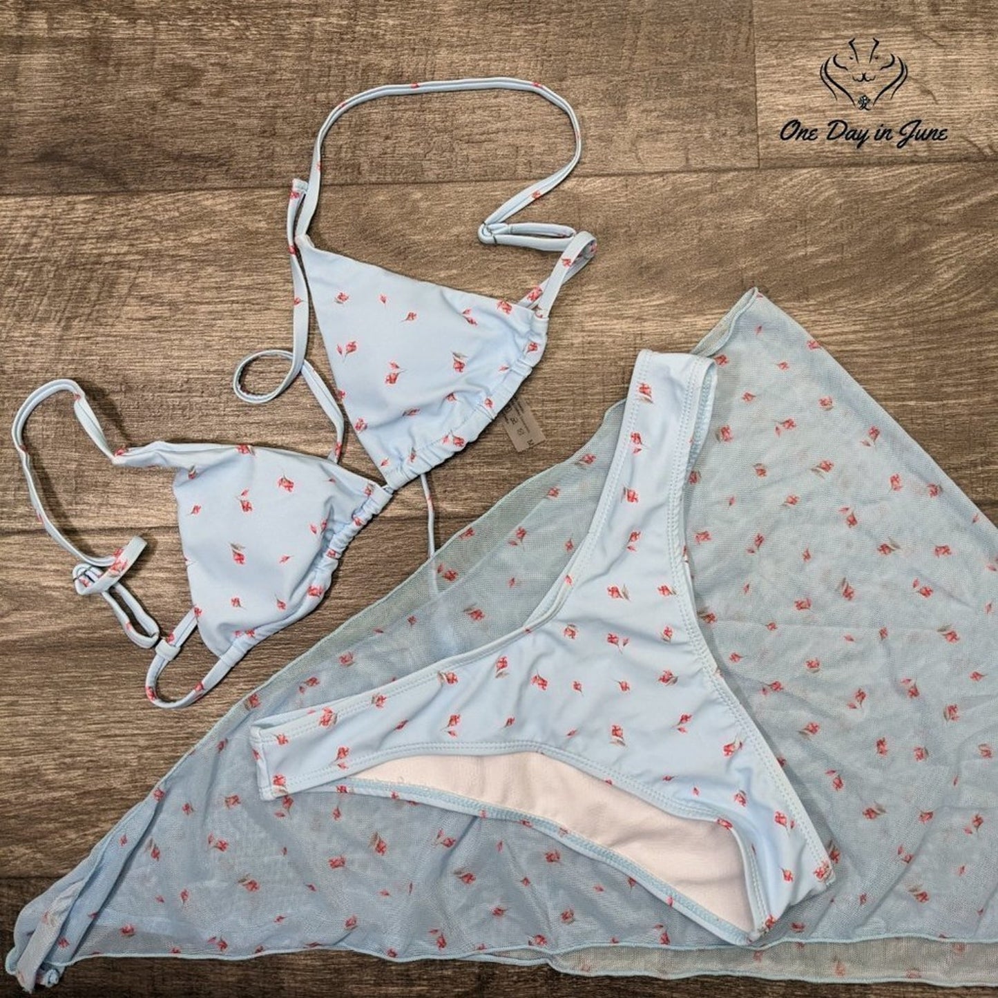 Peachtan 3 Piece Triangle Bikini with Saraong Size M