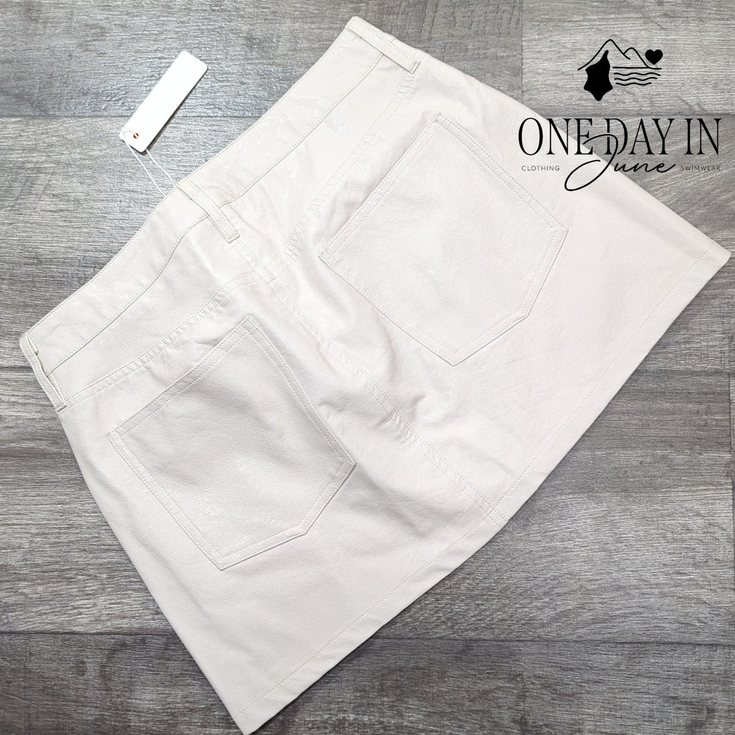 Olivabeous Faux Leather Lined Skirt Size S