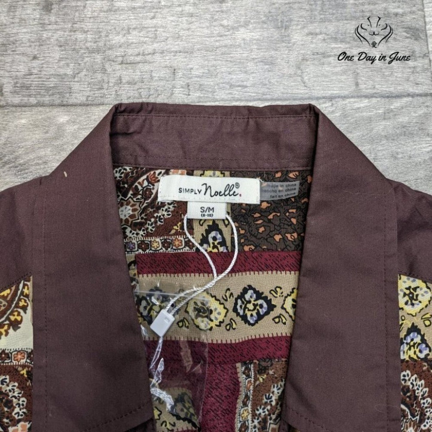 Simply Noelle Extra Long Sheer Collared Top Size S/M