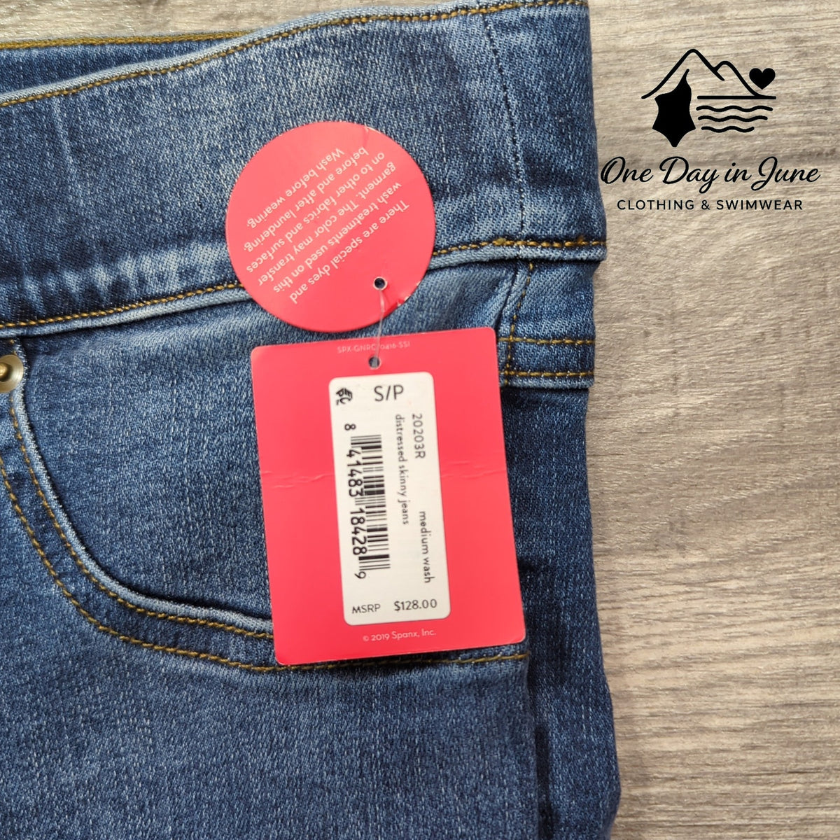 Spanx Distressed Skinny Ankle Jeggings Pull On Jeans Medium Wash NWT Size S