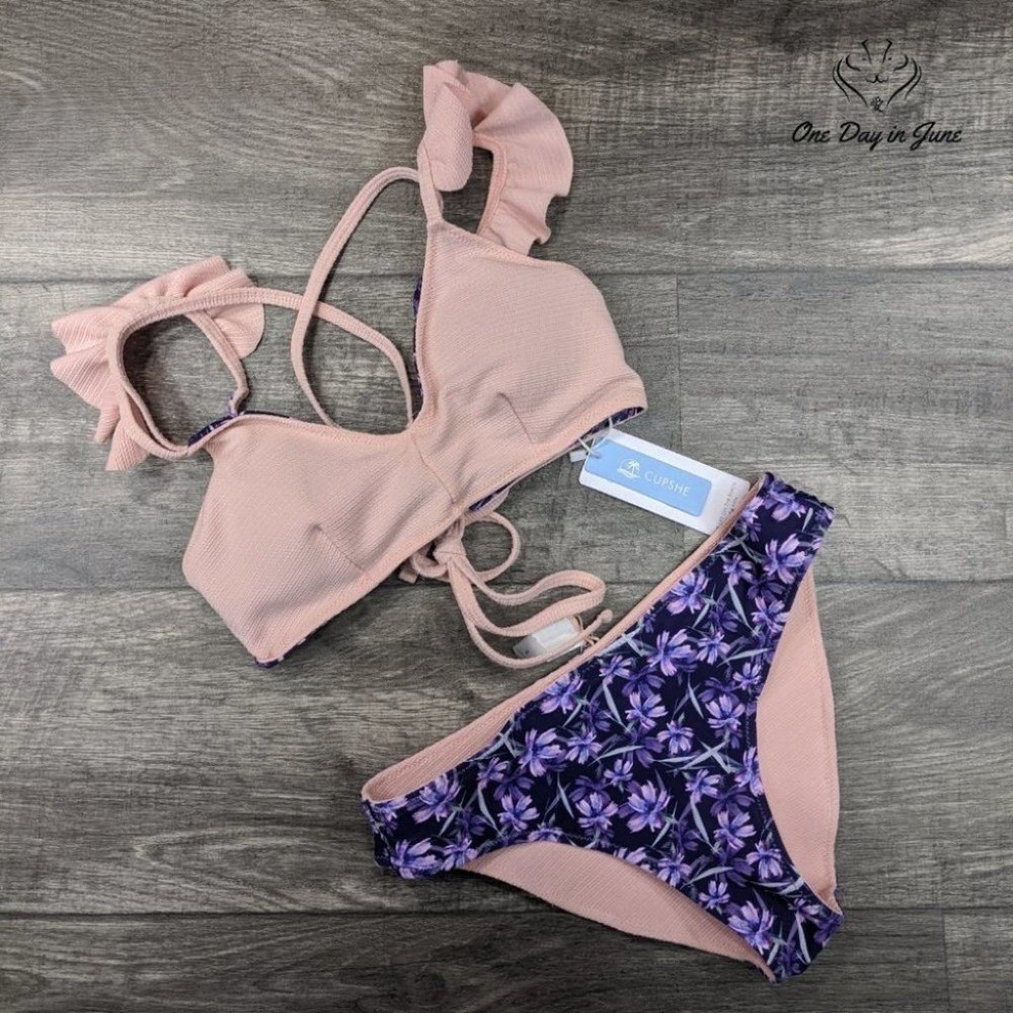 CUPSHE Pink Ruffled Crisscross V Neck Padded Bikini Size S