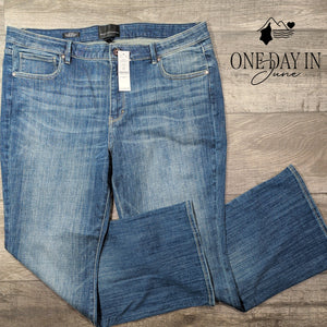 White House Black Market Market Mid Rise Slim Bootcut Jeans Blue NWT Size 18S