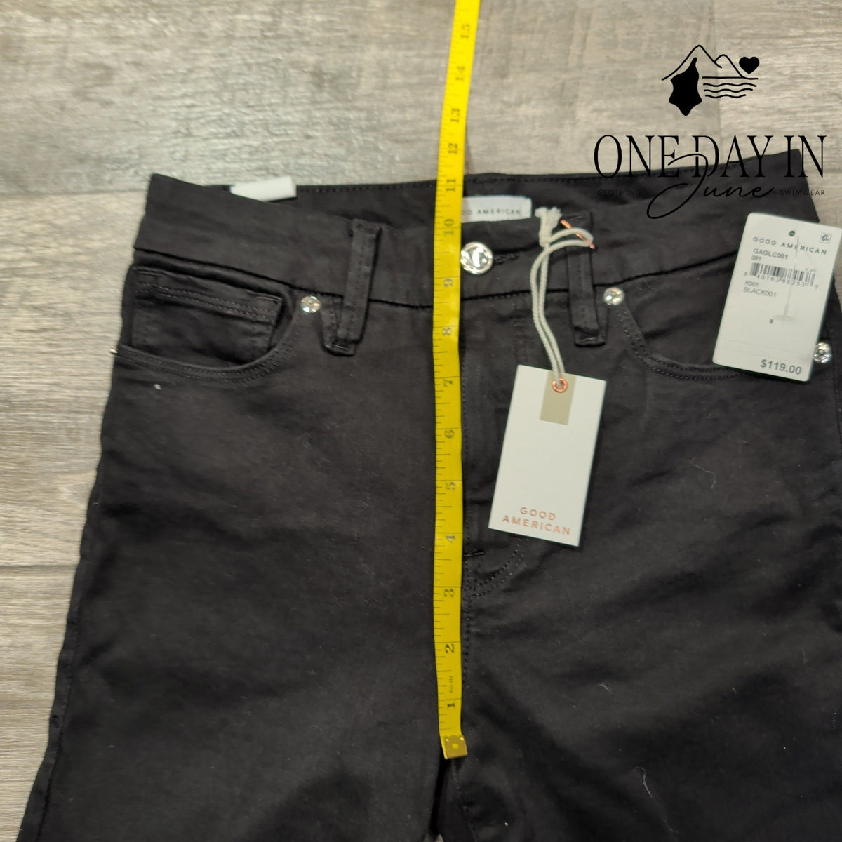 Good American Good Legs Crop Skinny Jeans Black High Rise NWT Size 6