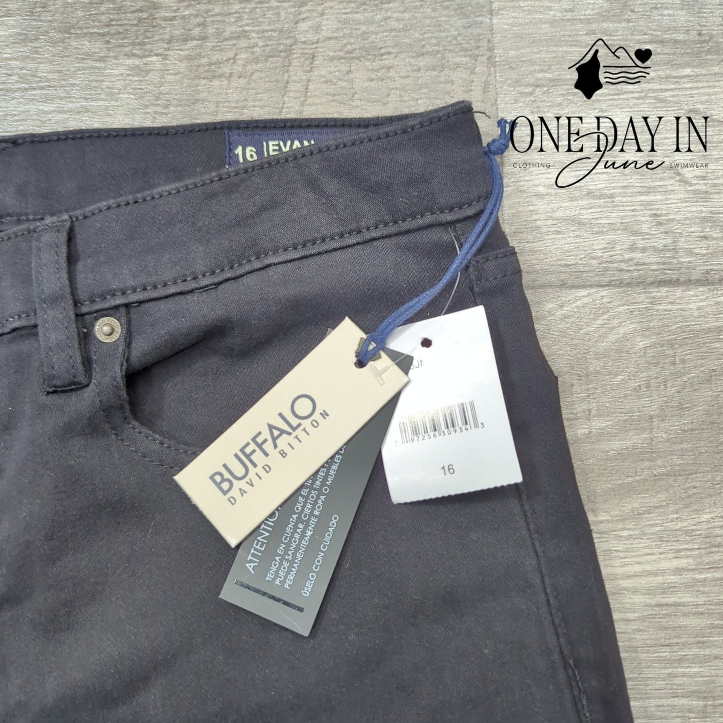 Buffalo David Bitton Evan Straight Leg Jeans Size 16