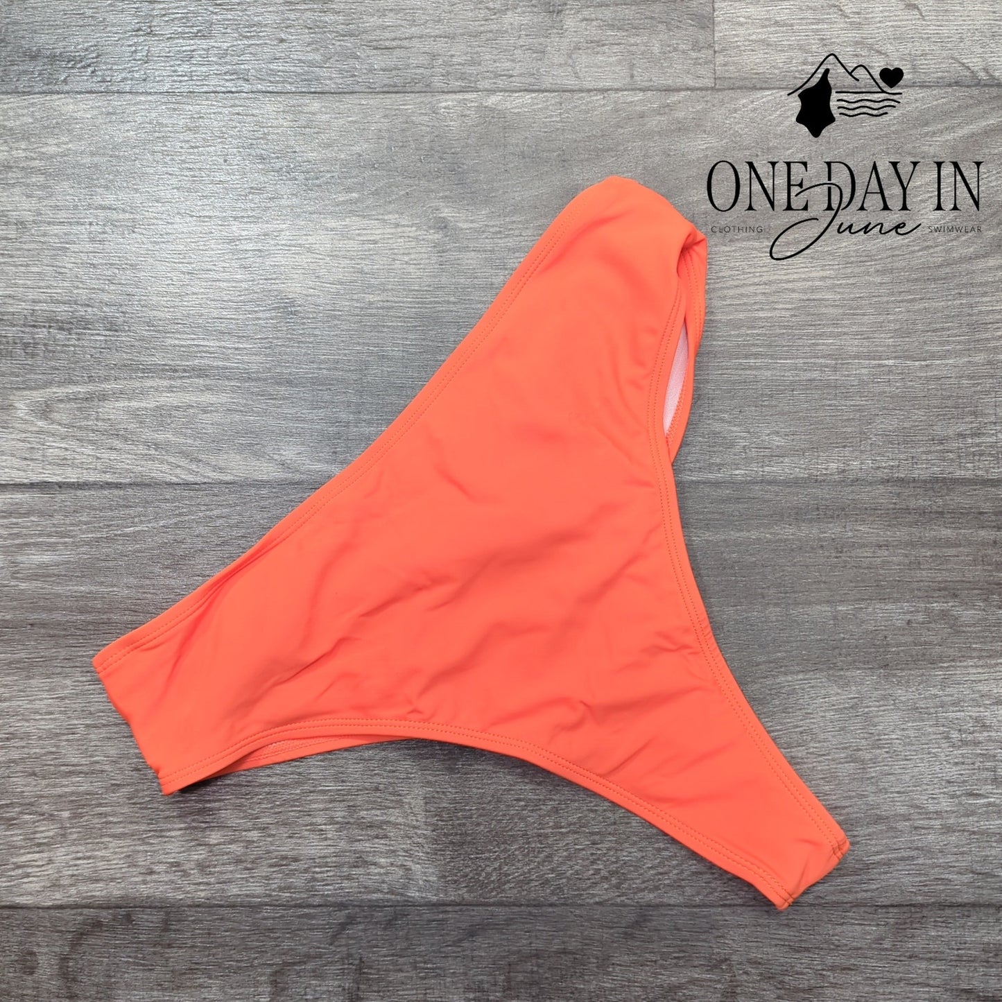 Aleumdr Cross Front Cheeky Bikini Bottom Size L