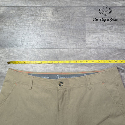 Free Country Cargo Shorts Size 40