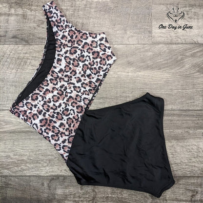 SweatyRocks One Shoulder One Piece Swimsuit Size M