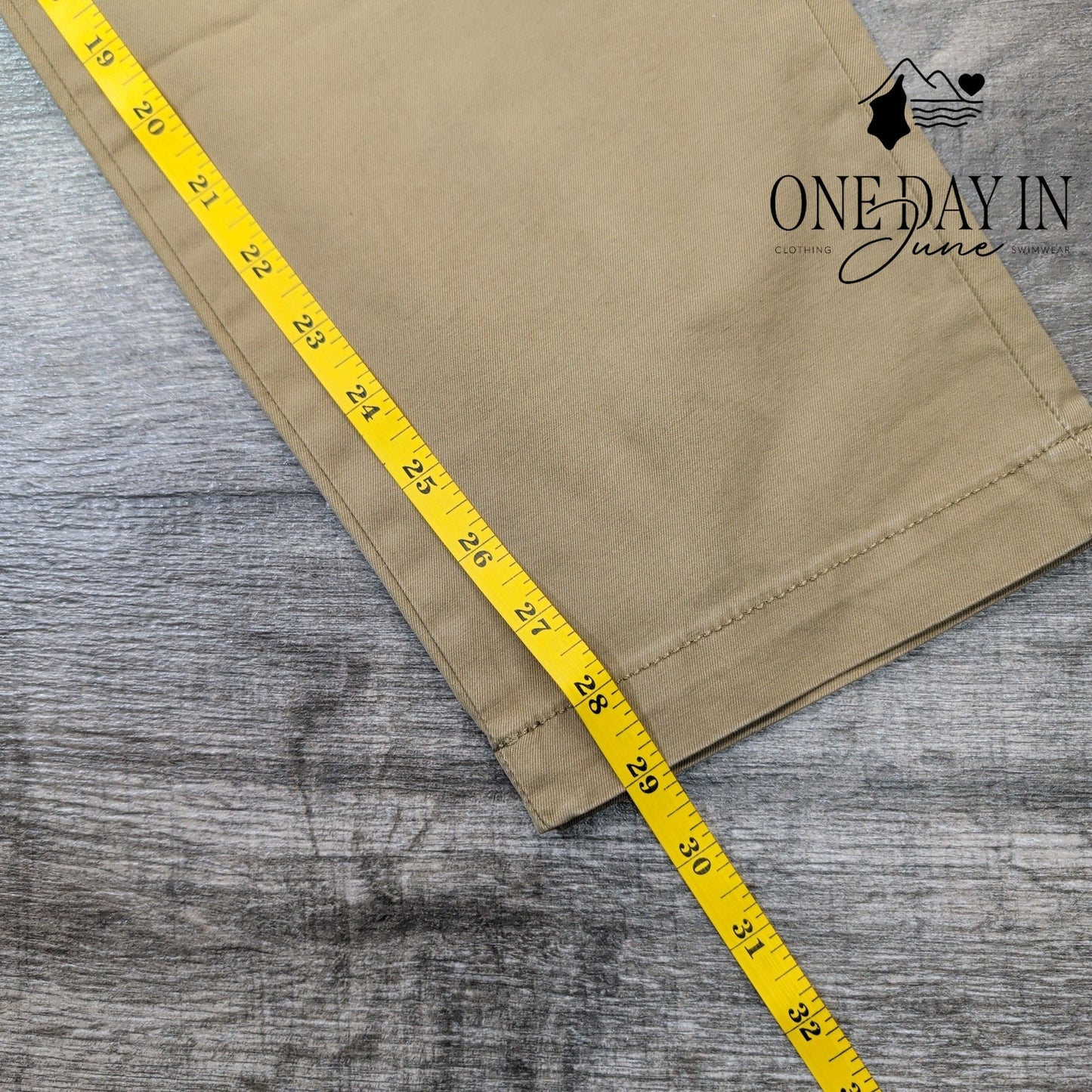 Banana Republic Lived In Chino Size 34X30