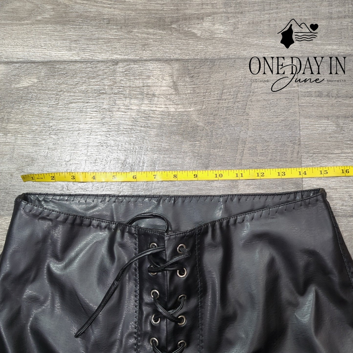 Louise Paris Vintage Lace Up Faux Leather Pants Size 10