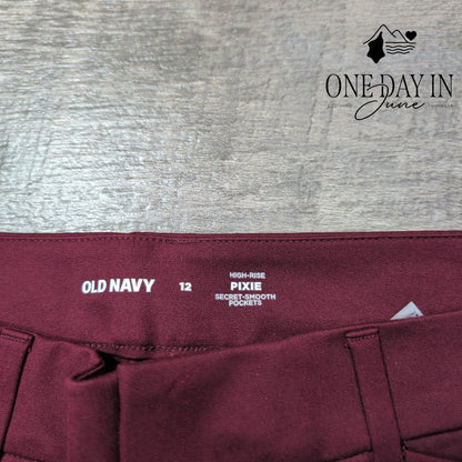Old Navy High Rise Pixie Skinny Pants Burgundy NWT Secret Smooth Size 12
