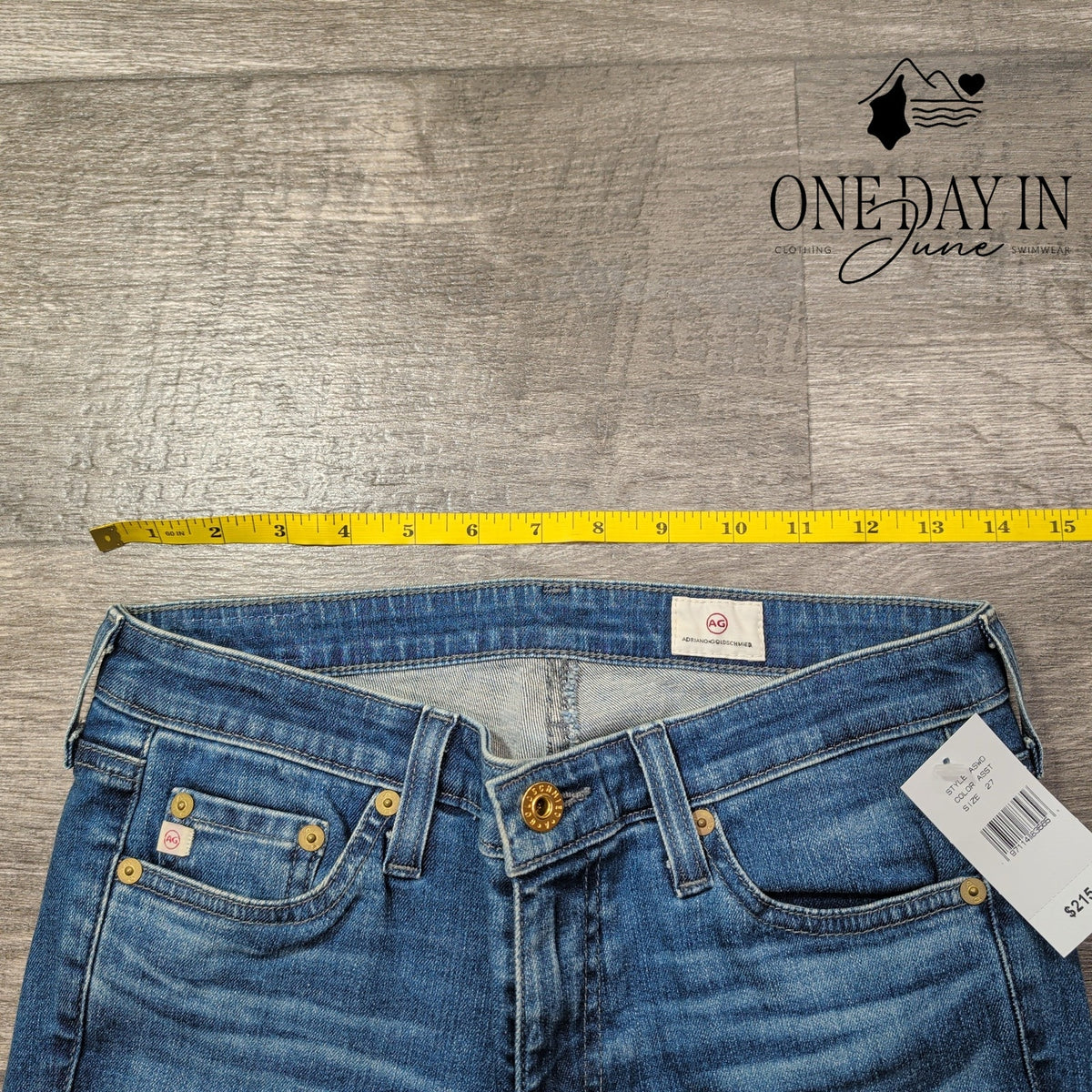 AG Adriano Goldschmied Straight Leg Jeans Medium Blue Wash NWT Size 4 (27)