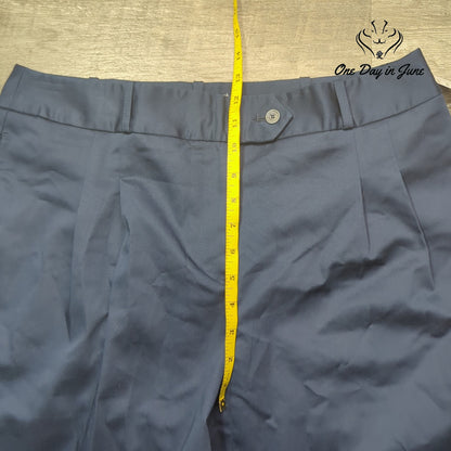 Liz Claiborne Flat Front Pants Size 12