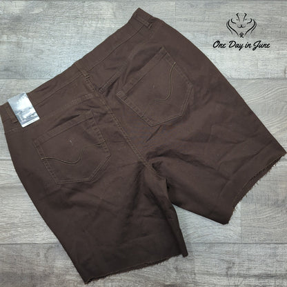 Christopher & Banks Plus Size Comfort Waist Curvy Fit Straight Shorts Size 16W