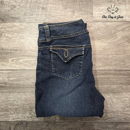 A.M.I. Straight Leg Jeans Size 4