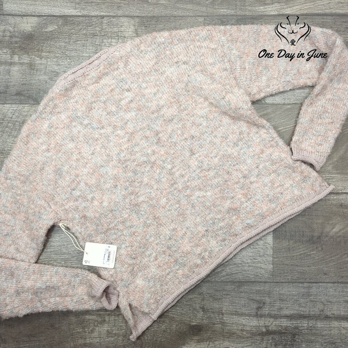 a.n.a Blush Heather Pull over Long Sleeve Sweater Size S