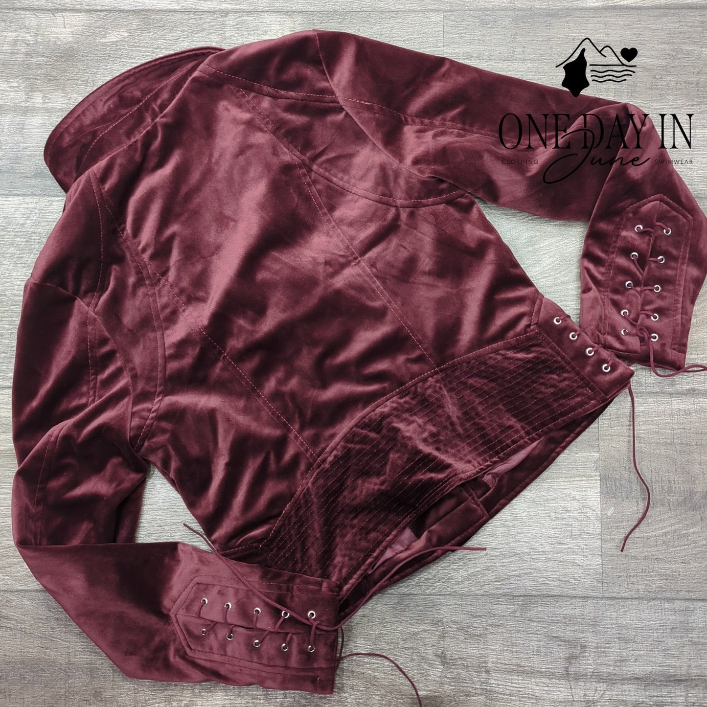 Ashley by 26 International Zip Front Velour Jacket Size M