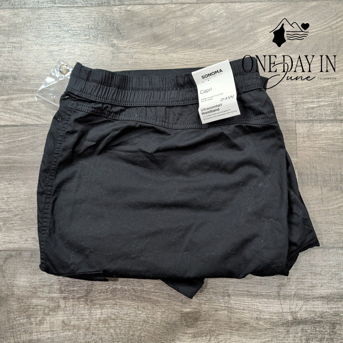 Sonoma Plus Size Pull On Utility Capri Pants Size 24W
