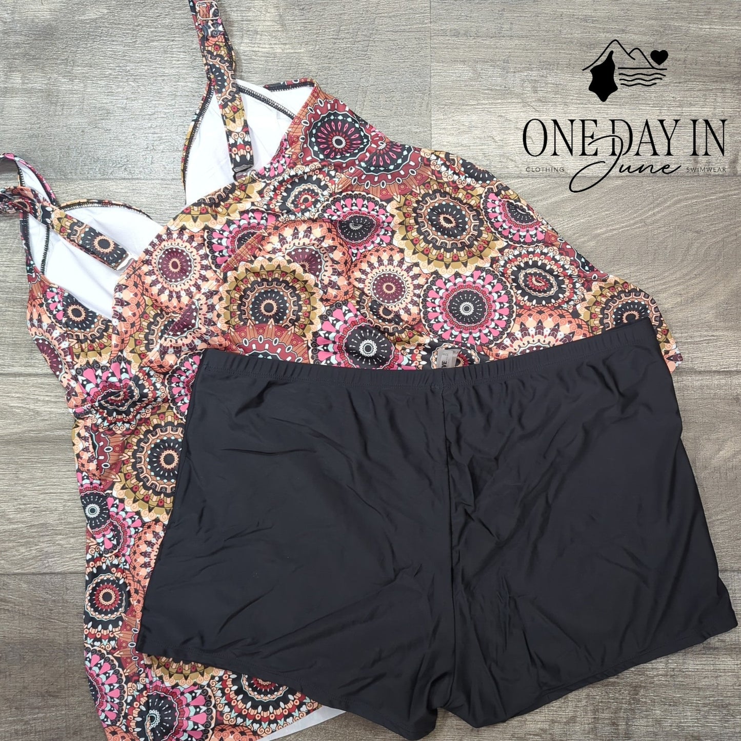 Aqua Eve Plus Size Twist Front Boyshort Tankini Swimsuit Size 22W