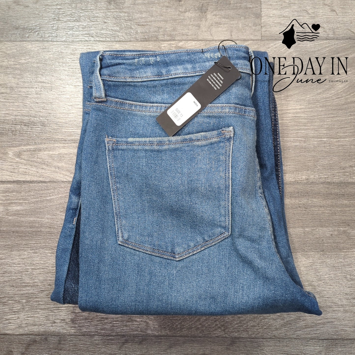 Fashion Nova Juniors I Said So Ripped Straight Leg Jeans Size 13