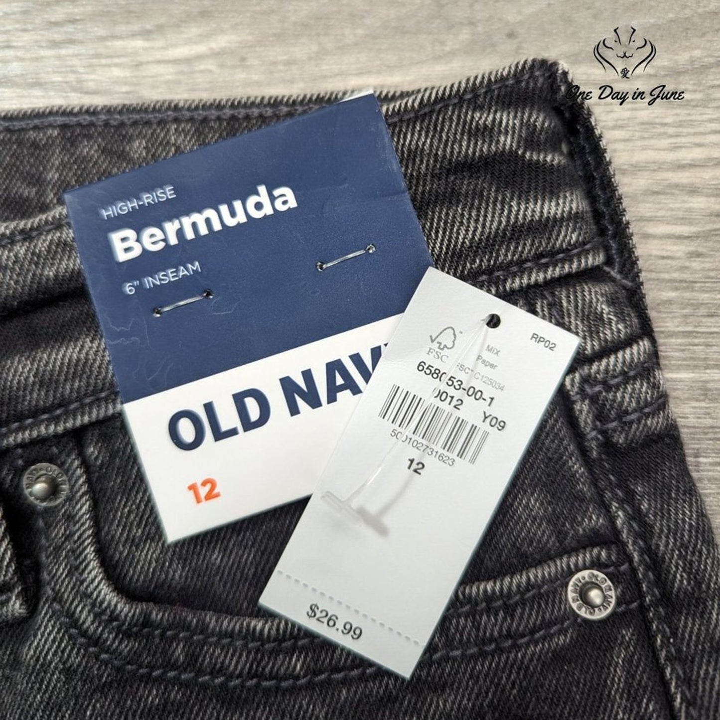 Old Navy High Rise Bermuda Denim Shorts Size 12