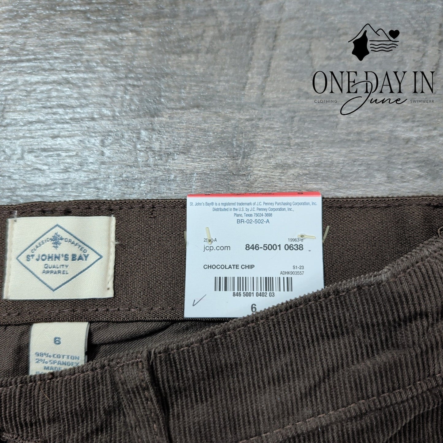 St. John's Bay Classic Slender Straight Leg Corduroy Pants Size 6