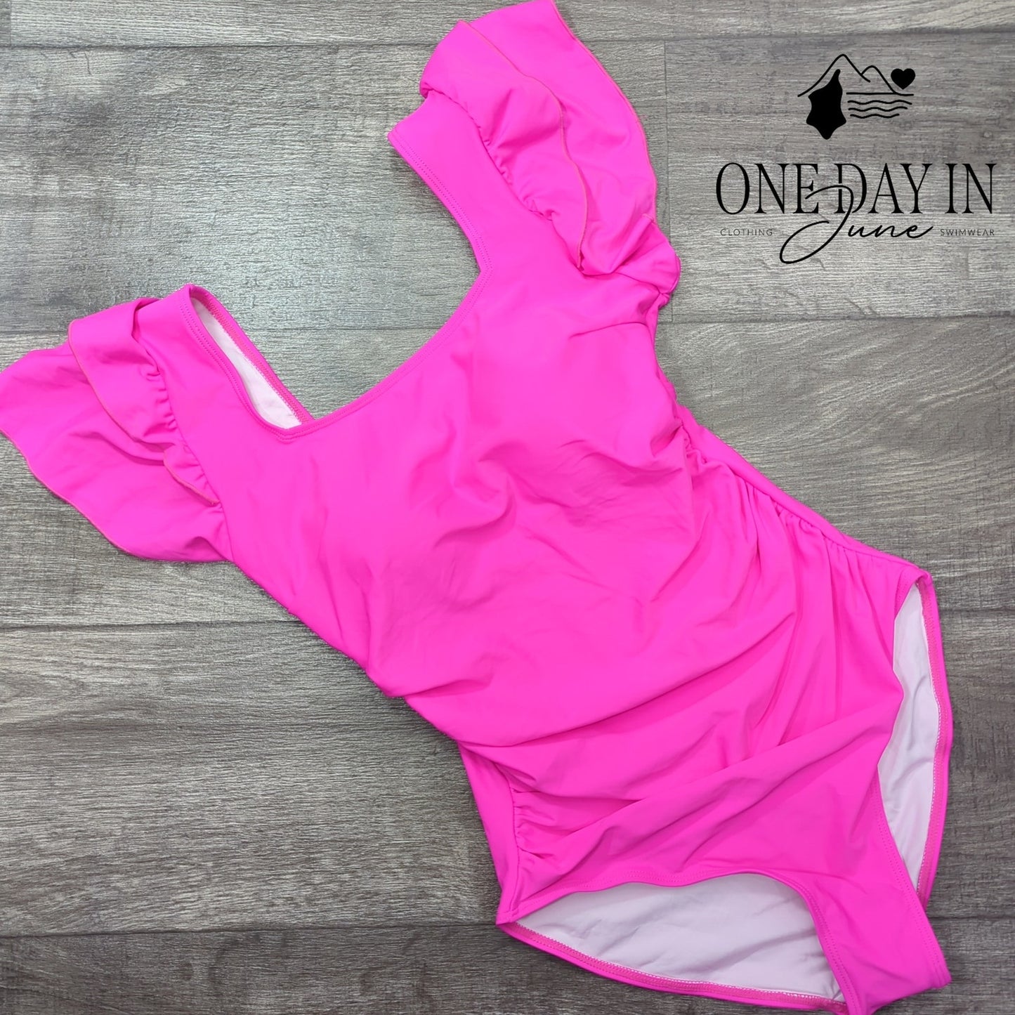 Eomenie Ruffle Shoulder One Piece Swimsuit Size S