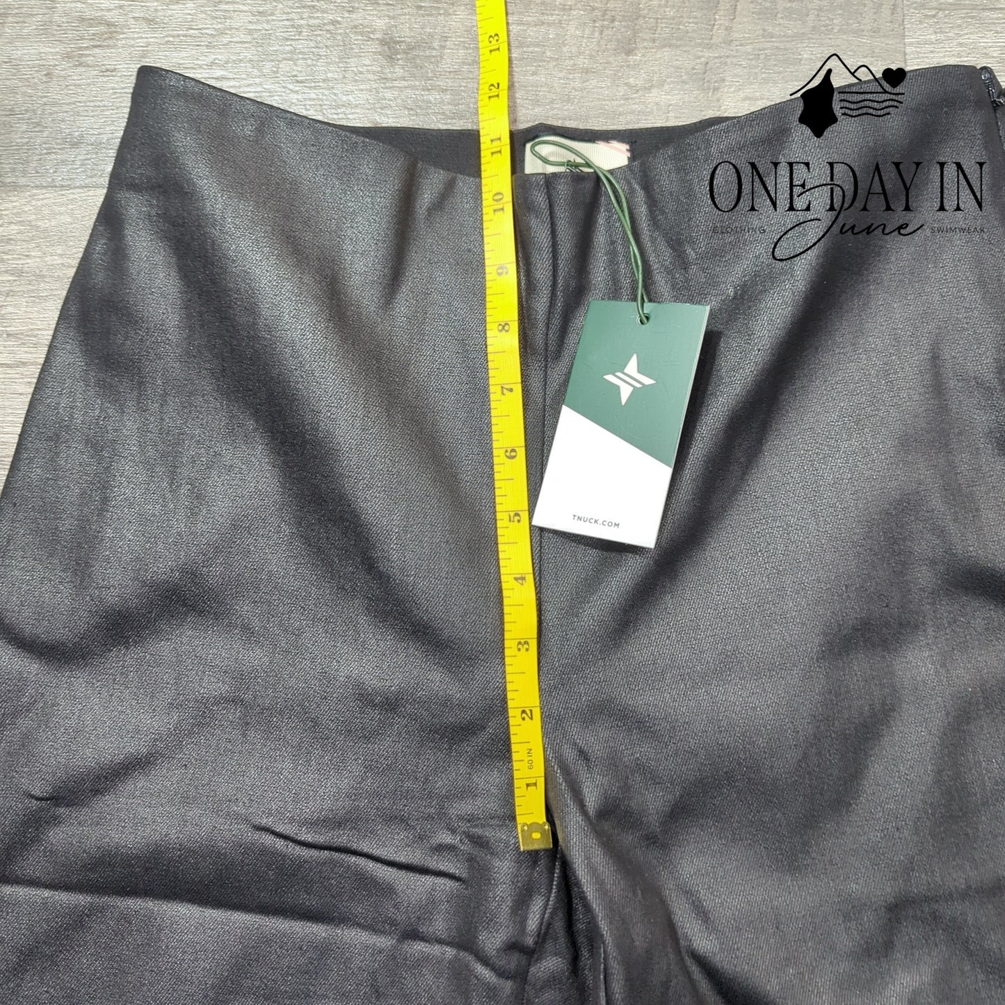 Tuckernuck Black Wax Ashford Pants Size L
